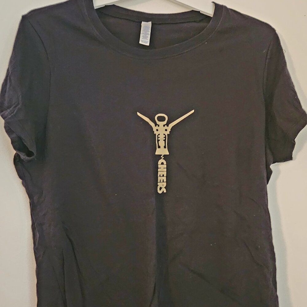 Wine Lovers' Soft Tee XL Fitted Women's Cut. EUC